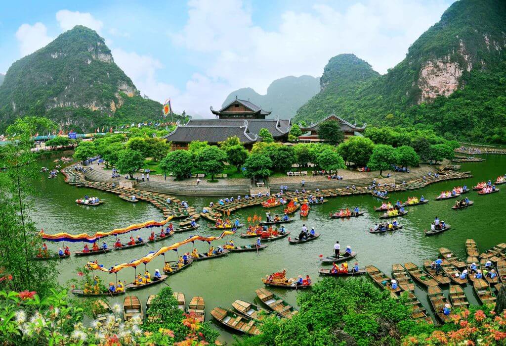 ĐÀ NẴNG  - VINH - HÀ NỘI – HẠ LONG  - NINH BÌNH HÀ NAM – VINH – ĐÀ NẴNG   
