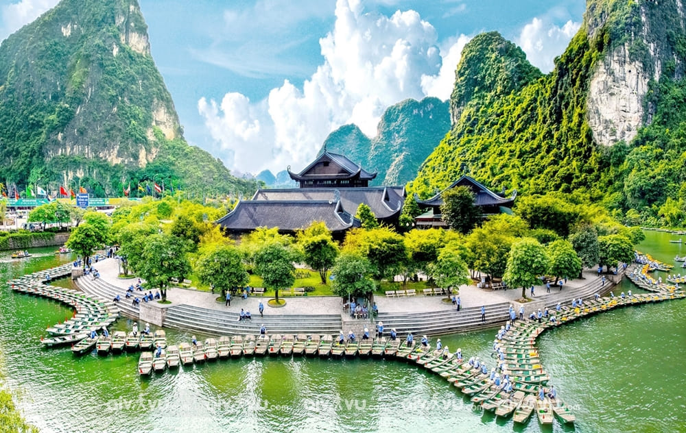 ĐÀ NẴNG  - VINH - HÀ NỘI – HẠ LONG  - NINH BÌNH HÀ NAM – VINH – ĐÀ NẴNG   