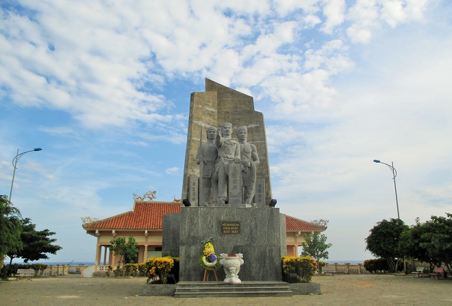 Về với quê hương hải đội Hoàng Sa