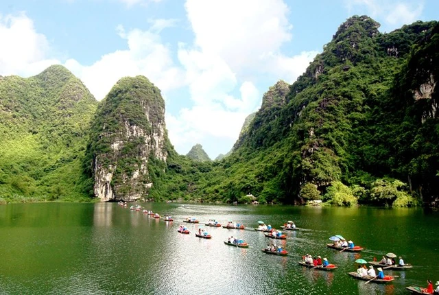 VỀ VỚI ĐẤT CỐ ĐÔ (ĐÀ NẴNG - VINH – NINH BÌNH – ĐÀ NẴNG)